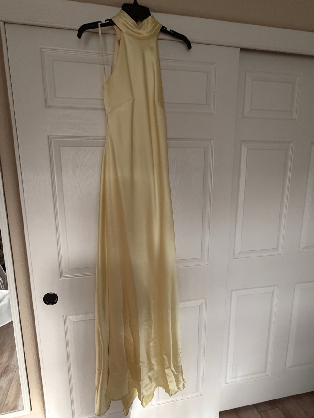 Xscape Pale Yellow Satin High-Neck Maxi Dress